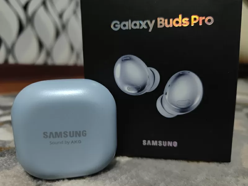 Продаю наушники Samsung Galaxy buds pro в идеальном состояние 